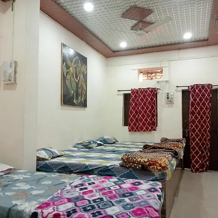 Shree Maya Home Stay Ujjain Room photo